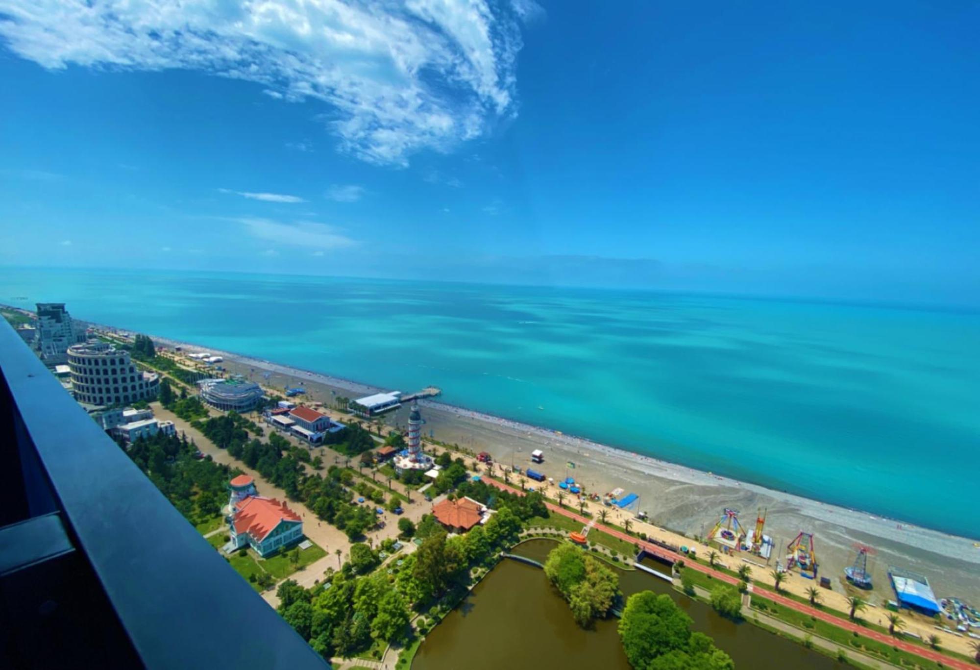 Relax And Unwind Premier Sea View Aparthotel In 巴统 外观 照片