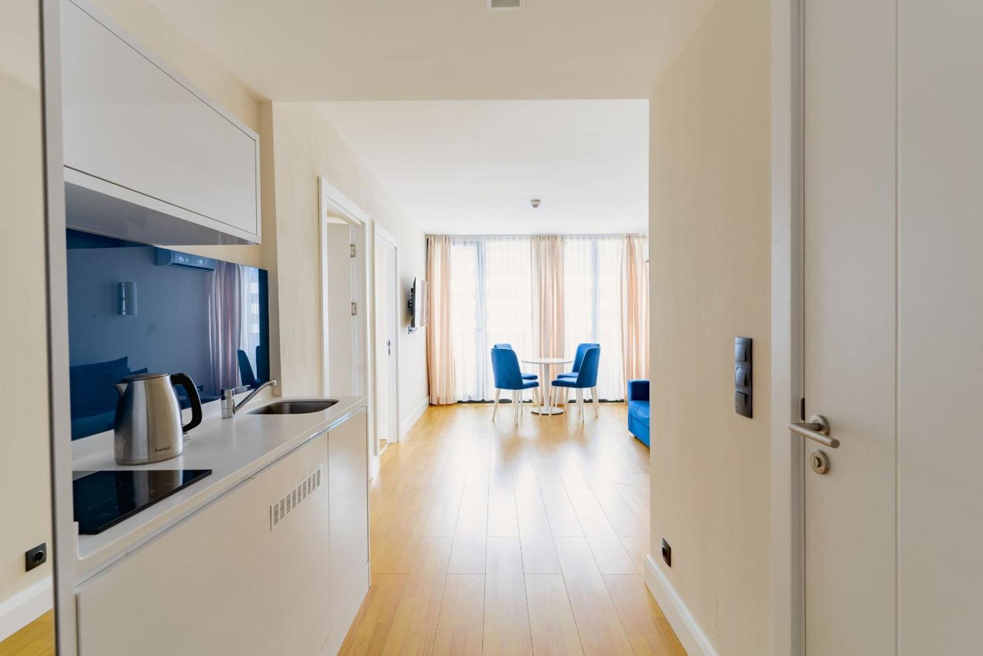 Relax And Unwind Premier Sea View Aparthotel In 巴统 外观 照片