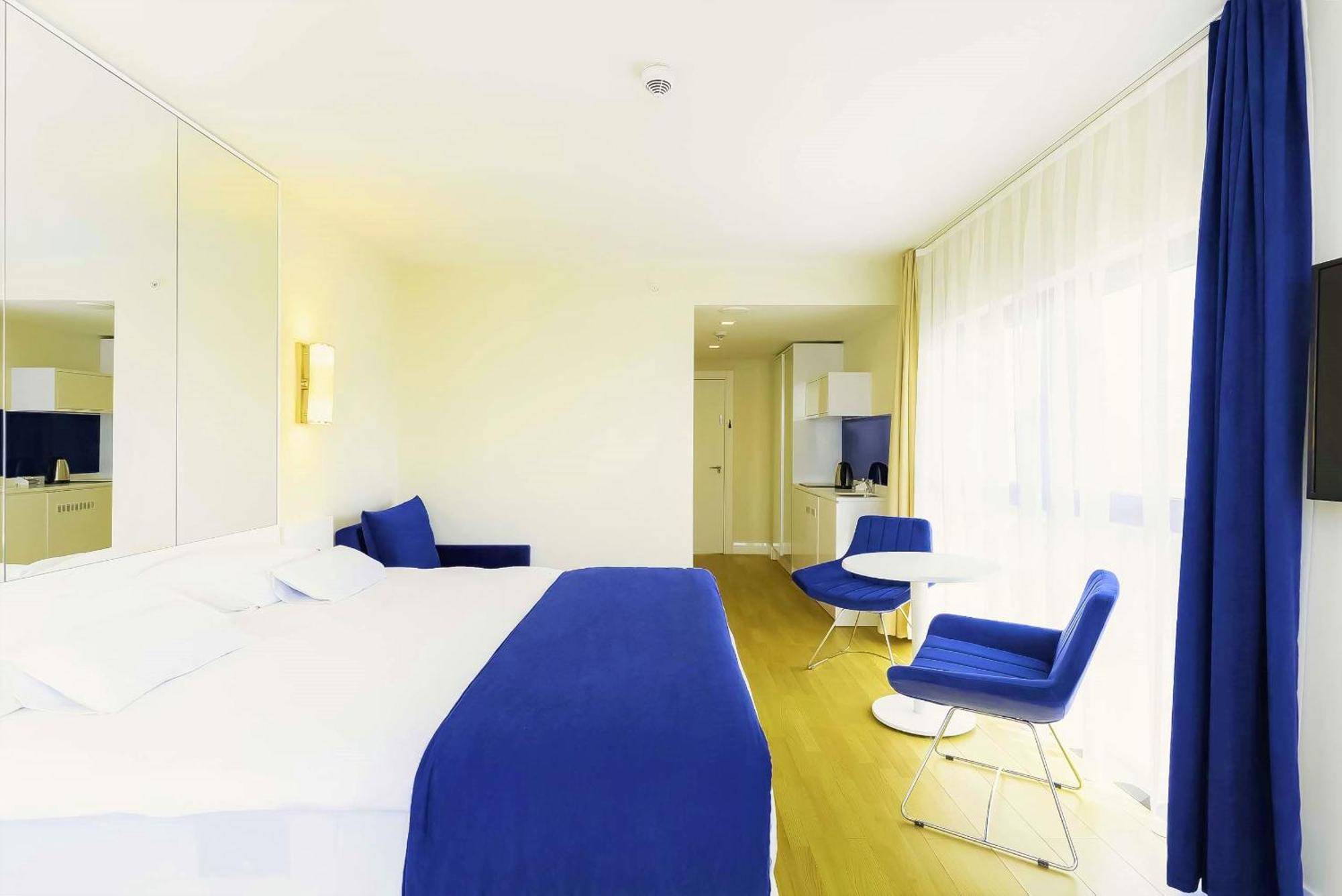 Relax And Unwind Premier Sea View Aparthotel In 巴统 外观 照片
