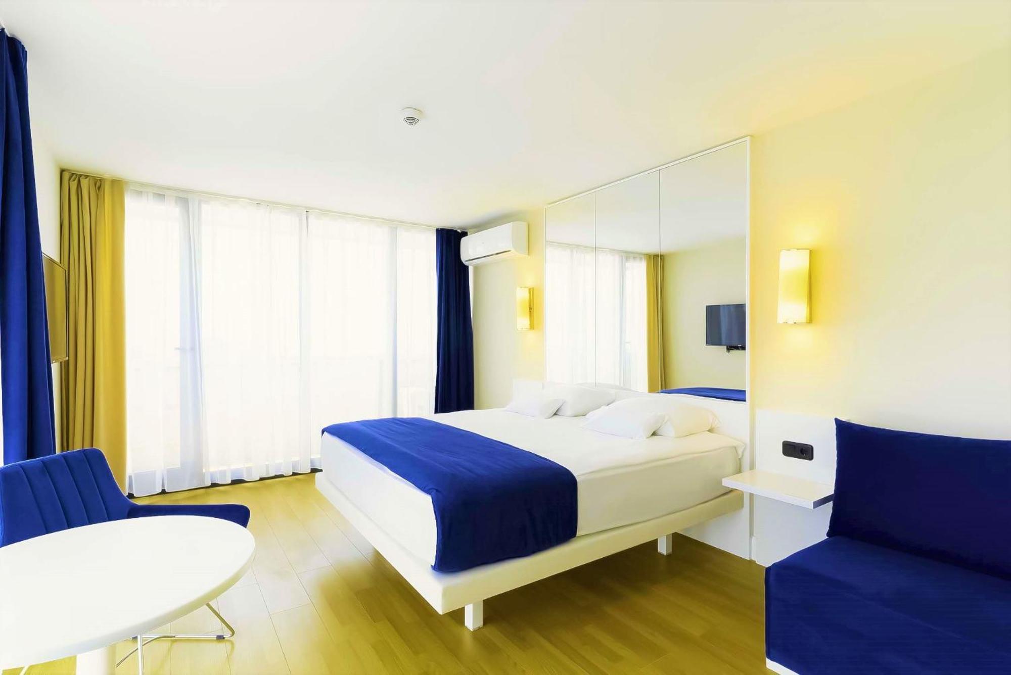 Relax And Unwind Premier Sea View Aparthotel In 巴统 外观 照片